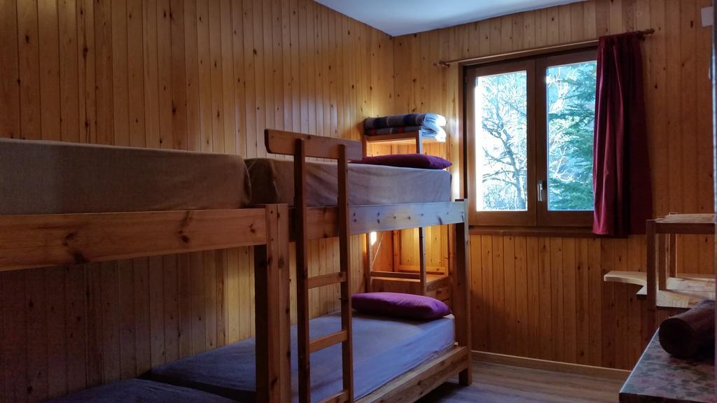 ラ・モリーナ Xalet Refugi Pere Carneホステル 部屋 写真